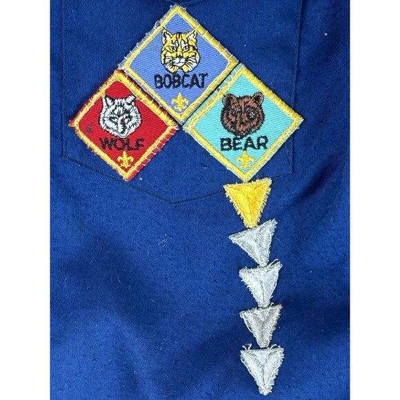 Vintage Cub Scout Boy Scout Uniform Shirt w Multiple Patches Medals Pins - Picture 5 of 16